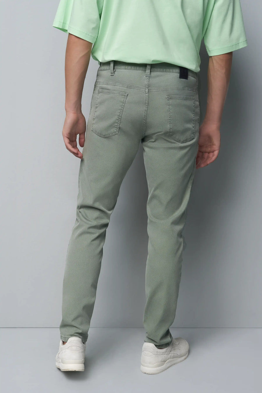 FIVE 9-6186 HIGH PERFORMANCE MICRO STRUCTURE