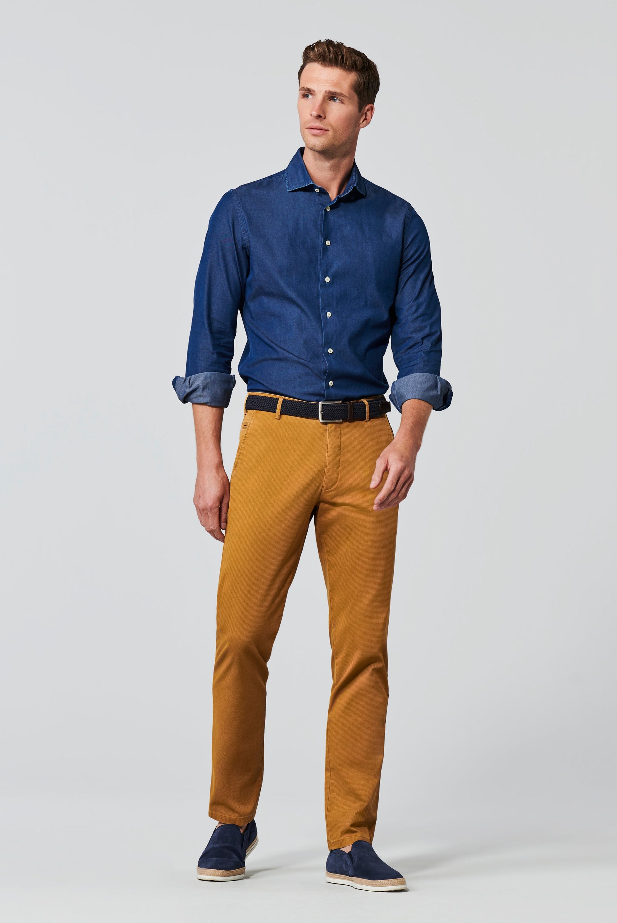 Bonn 1-3024 MICRO STRUCTURE ∙ CHINO