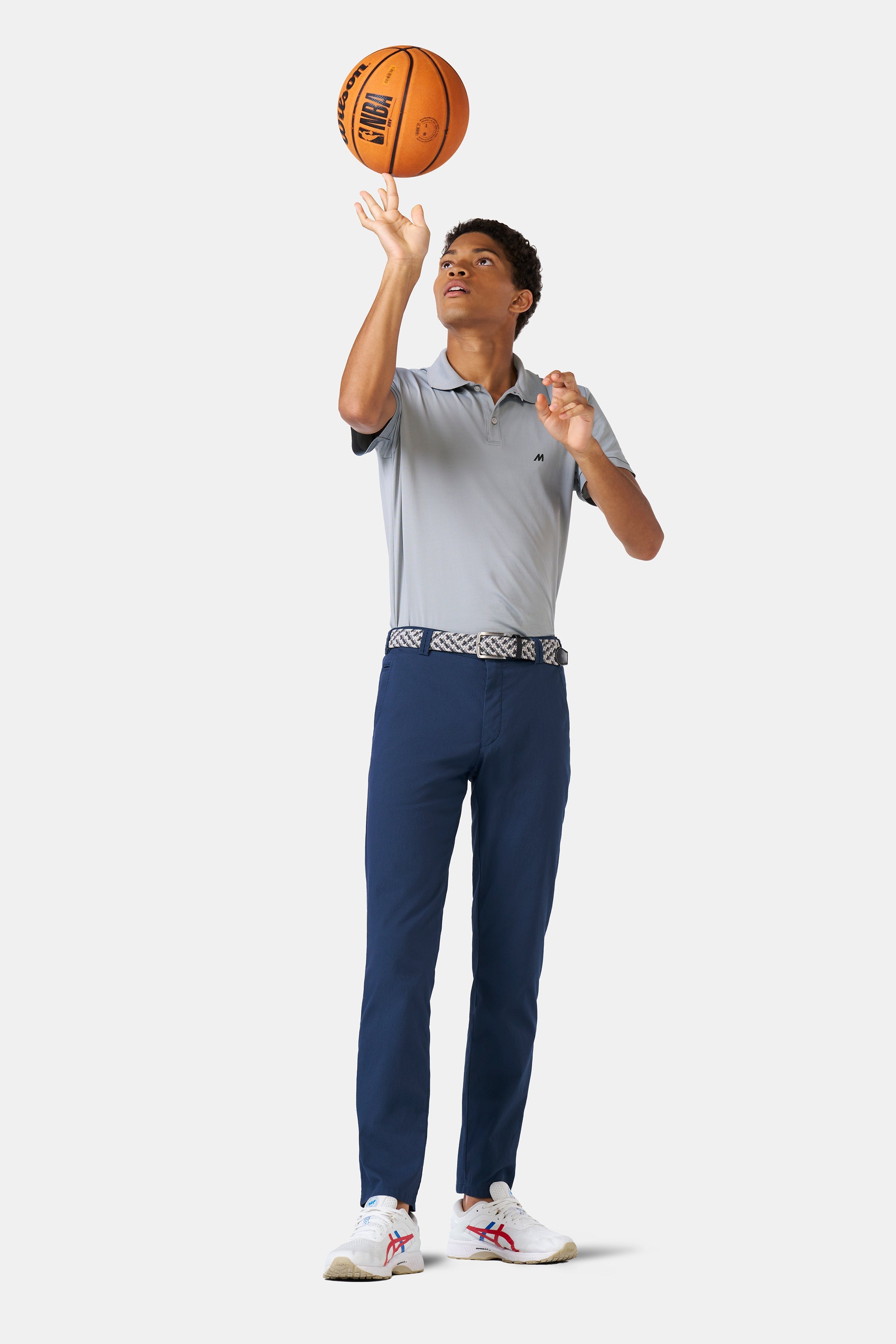 Bonn 1-8123 ACTIVE ∙ MICROFANCY