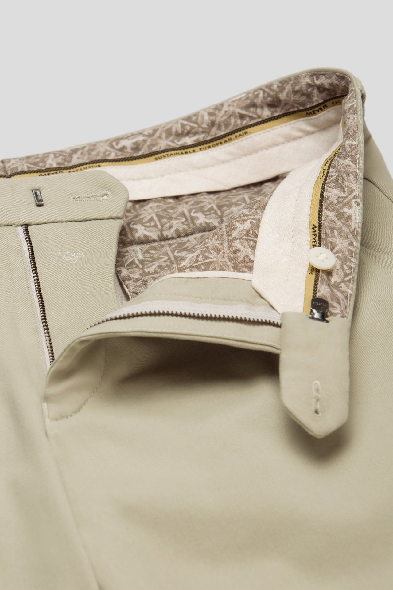 Bonn 2-8609 DELUXE CO ∙ CASHMERE